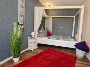 Kamin Apartment